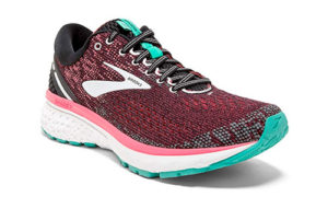 Best Running Shoes for Underpronation + 