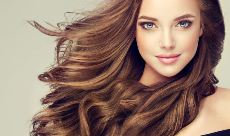 Best Curling Iron for Short Hair to Get You the Perfect Beach Waves in 2024!