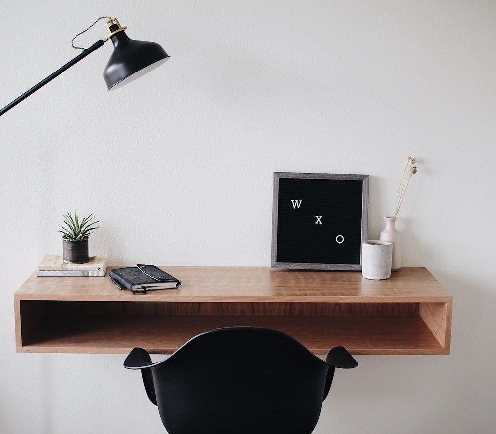 floating desk